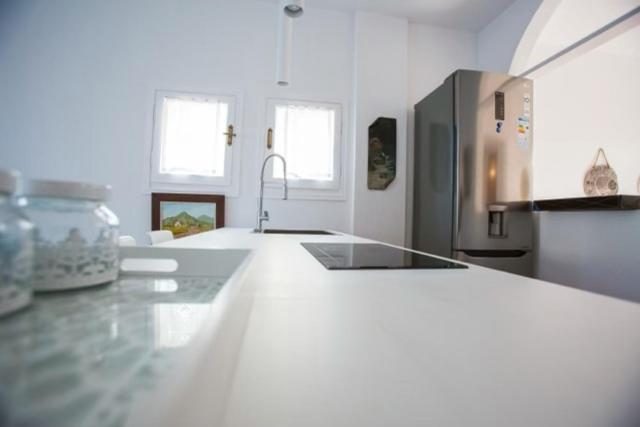 Appartement Άνετη Διαμονή 100 Μέτρα Από Τη Θάλασσα - Βάρκιζα à Vári Extérieur photo